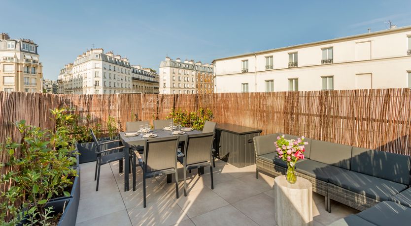 Photo of Queen of the Moment