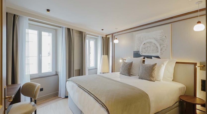 Photo of Queen of the Moment