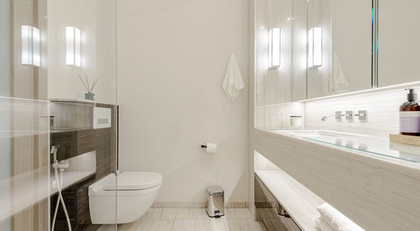 Photo of The Ivy & Gold