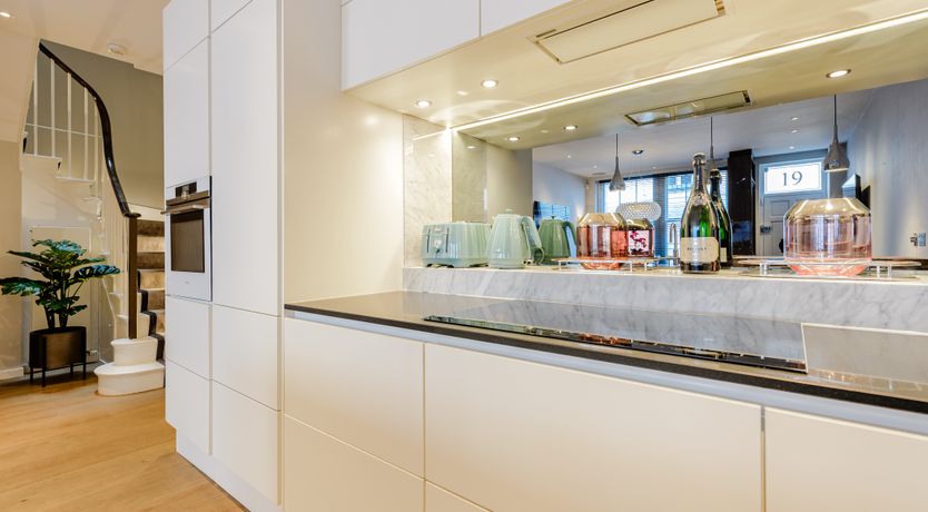 Photo of The Ivy & Gold