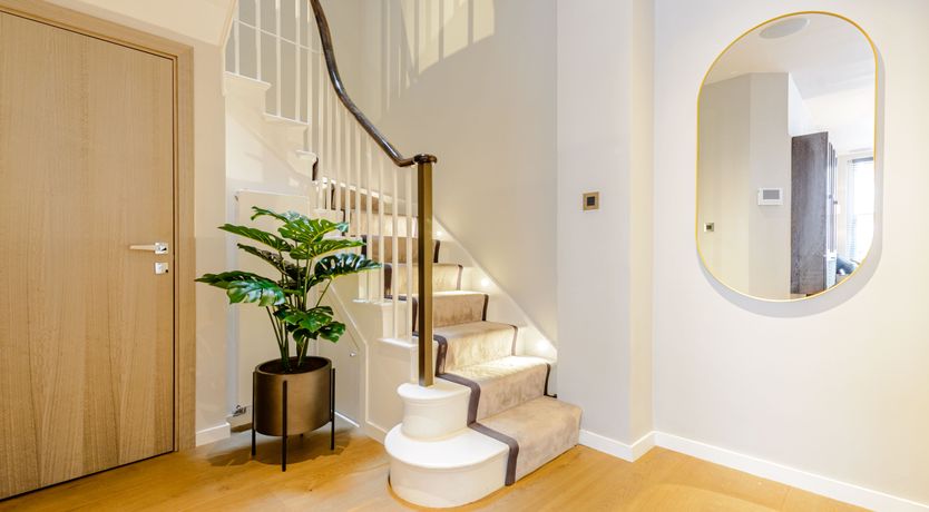 Photo of The Ivy & Gold