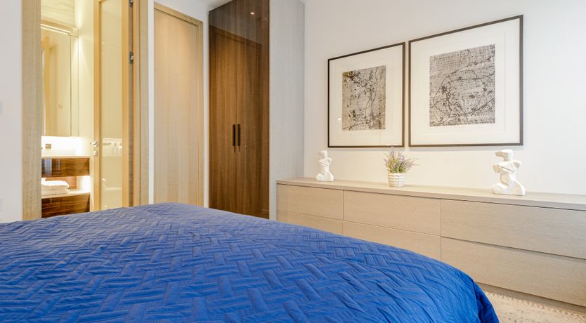 Photo of The Ivy & Gold