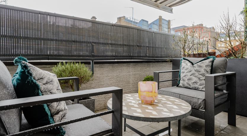 Photo of The Ivy & Gold