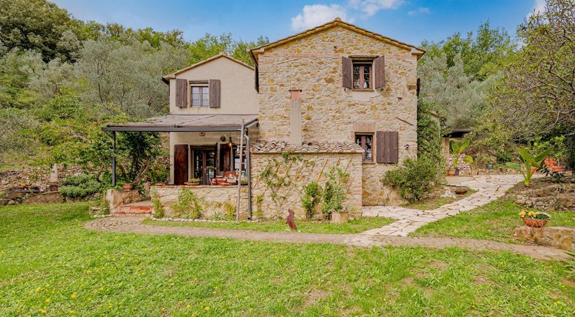 Photo of Lavender & Wine