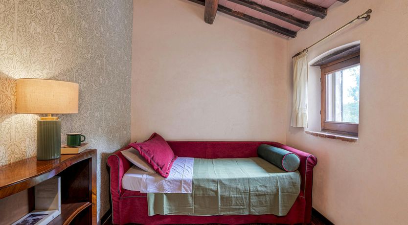 Photo of Lavender & Wine