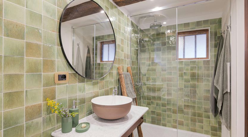 Photo of Lavender & Wine