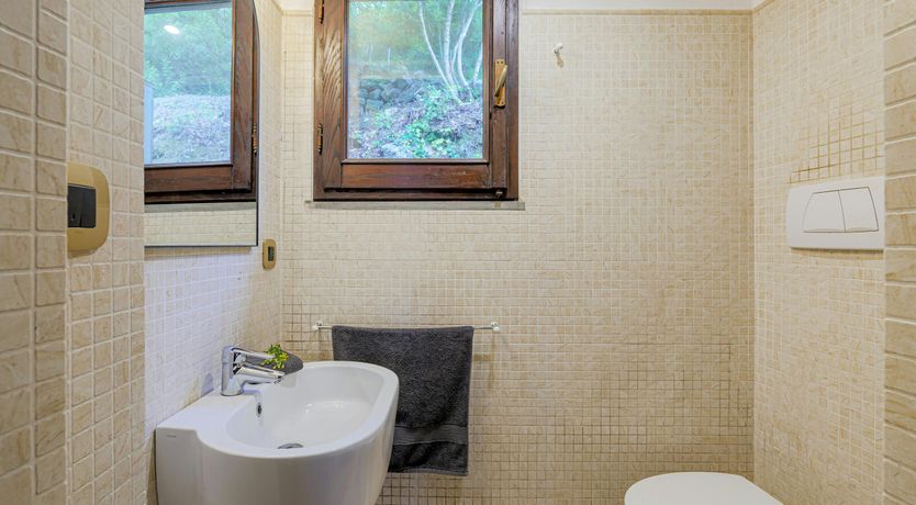 Photo of Lavender & Wine