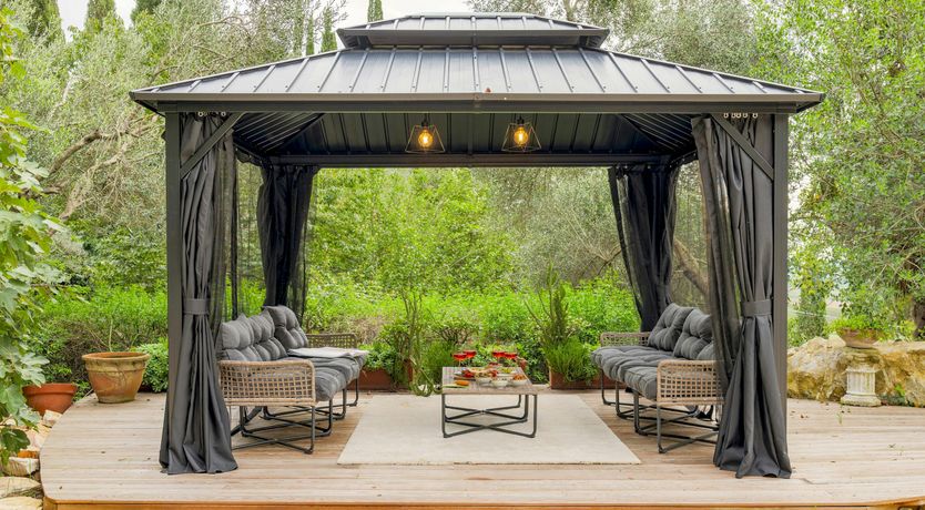 Photo of Lavender & Wine