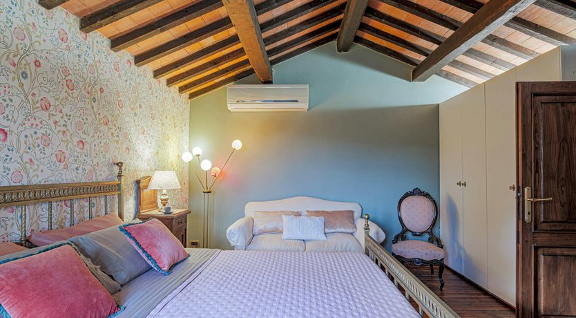 Photo of Lavender & Wine