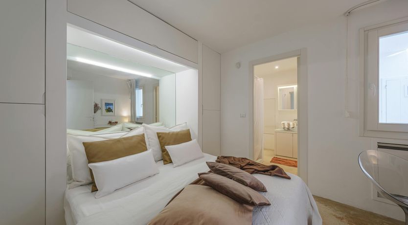 Photo of Ivory & Umber