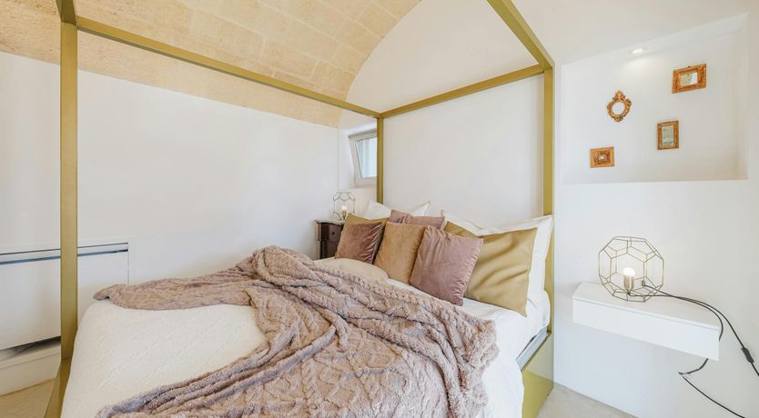 Photo of Ivory & Umber