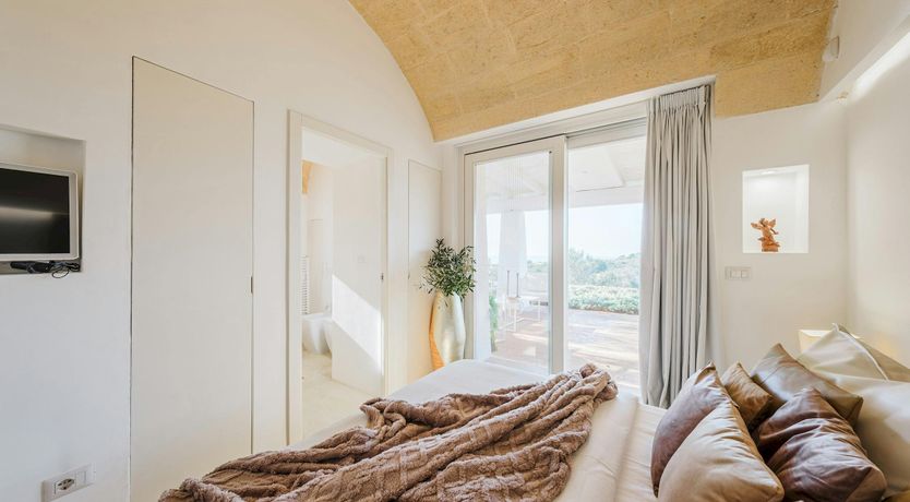 Photo of Ivory & Umber