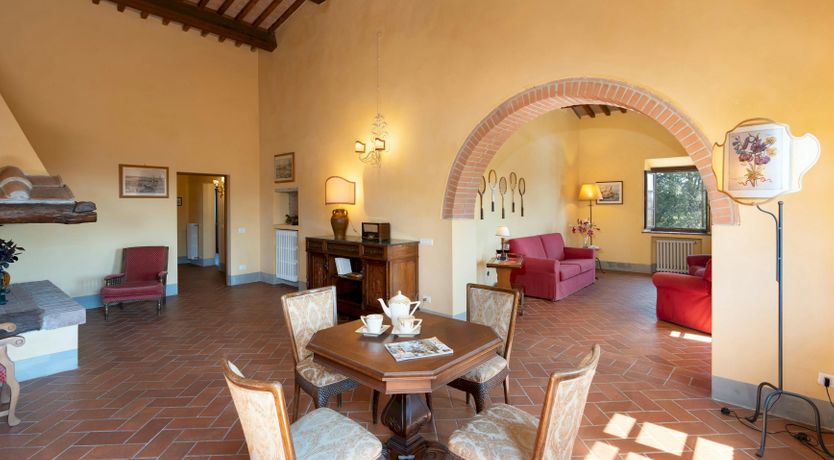 Photo of The Ochre farmhouse