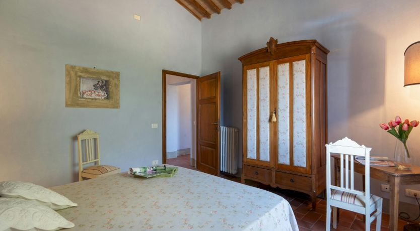 Photo of The Ochre farmhouse