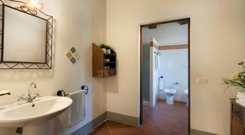 Photo of The Ochre farmhouse