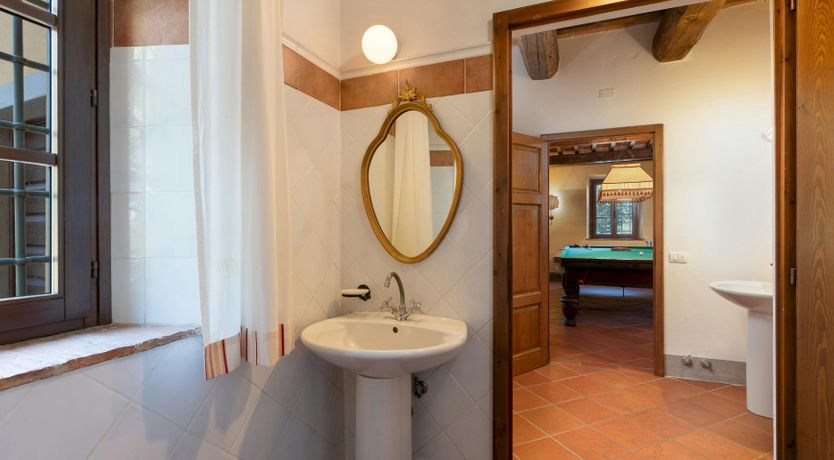 Photo of The Ochre farmhouse