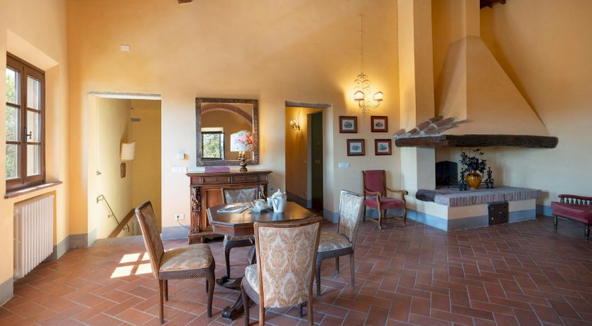 Photo of The Ochre farmhouse