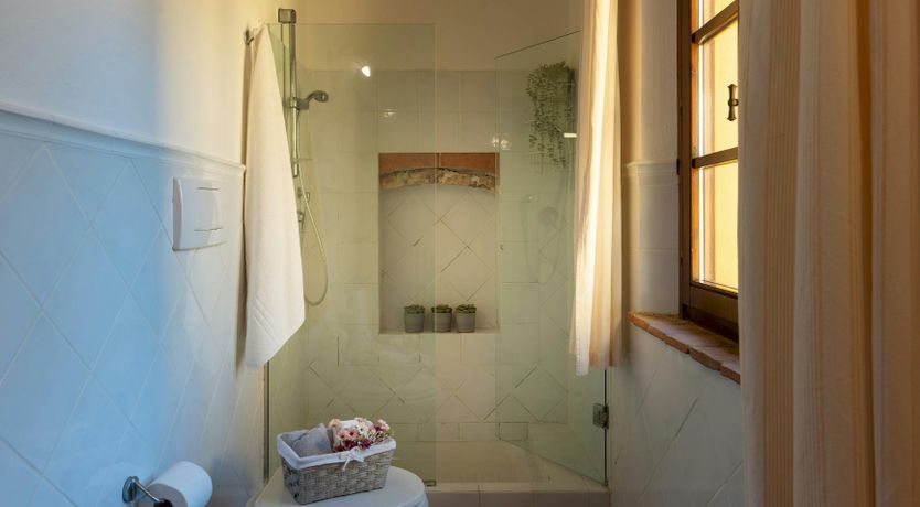 Photo of The Ochre farmhouse