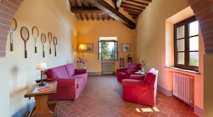 Photo of The Ochre farmhouse