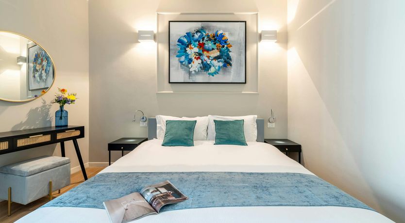 Photo of Santa Croce Style