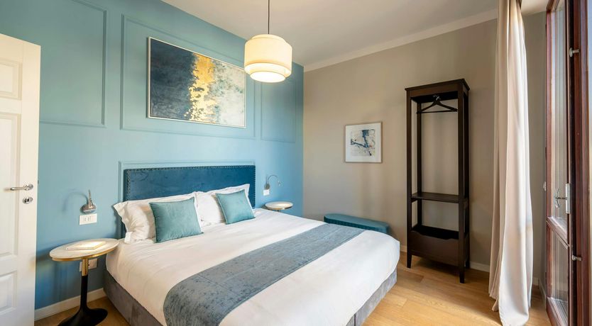 Photo of Santa Croce Style