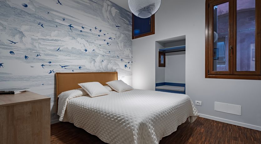 Photo of Crystal & Lace