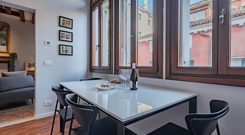 Photo of Crystal & Lace