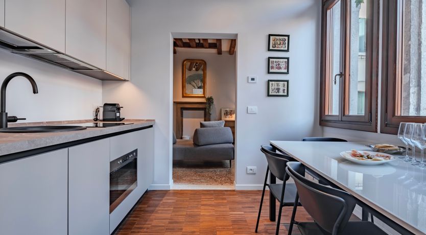 Photo of Crystal & Lace