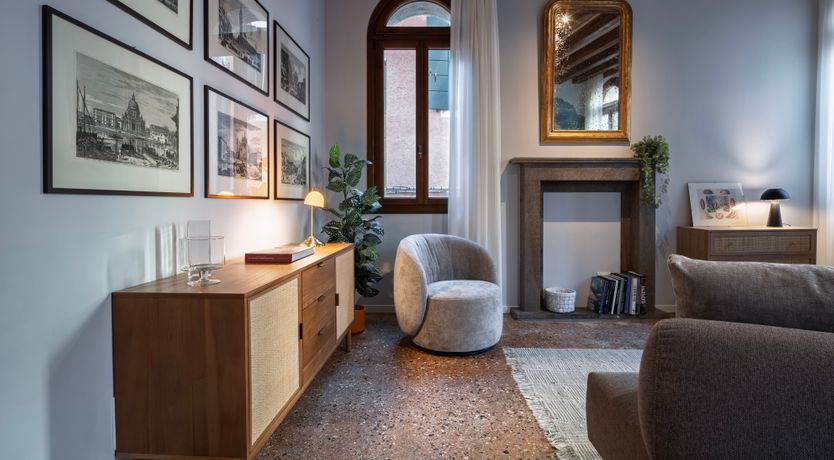 Photo of Crystal & Lace