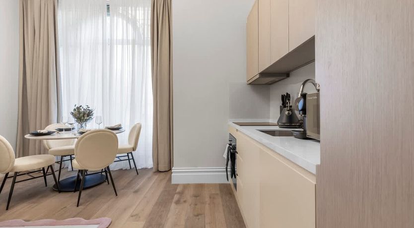 Photo of London Groove