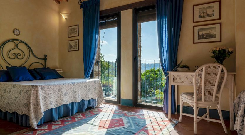 Photo of Chestnut & Stone