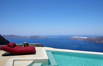 Caldera Retreat Holiday Home