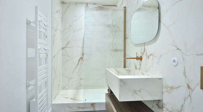 Photo of Parisian Silhouette