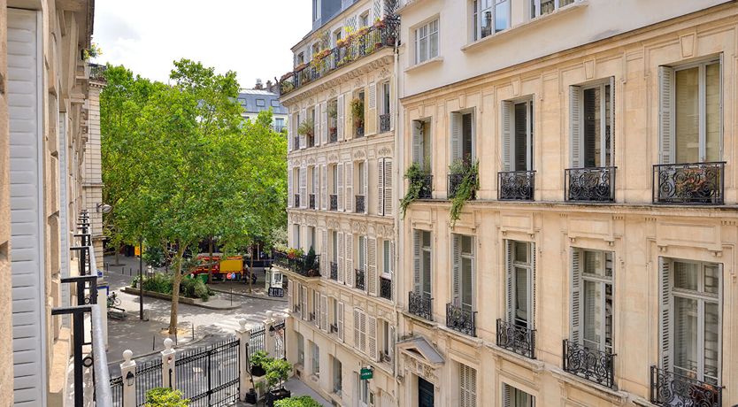 Photo of Parisian Silhouette