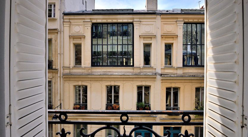 Photo of Parisian Silhouette