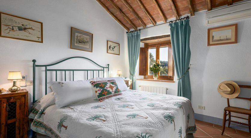 Photo of Tuscan Flower