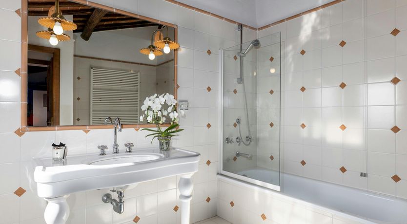 Photo of Tuscan Flower