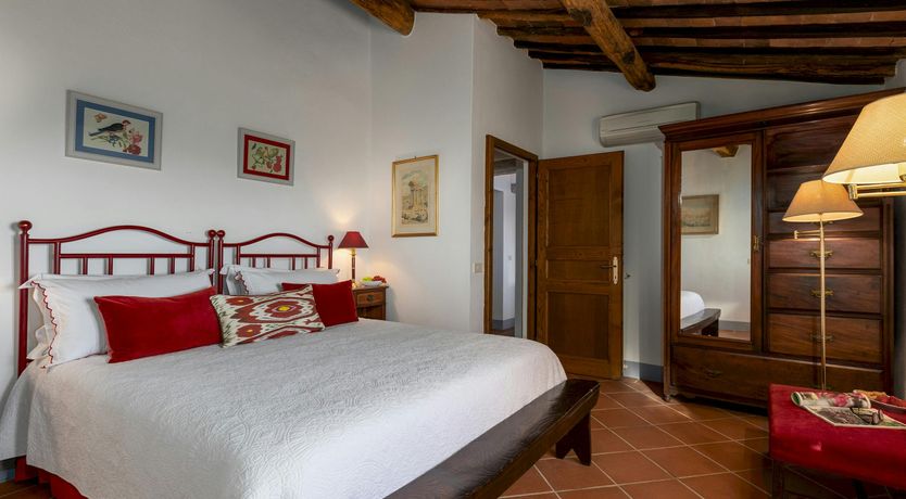 Photo of Tuscan Flower