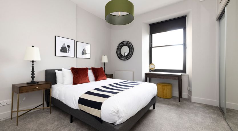 Photo of Vesper Violet