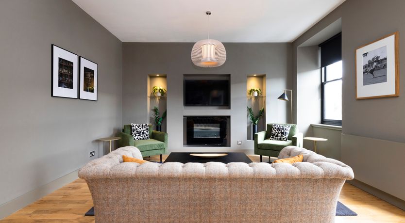 Photo of Vesper Violet