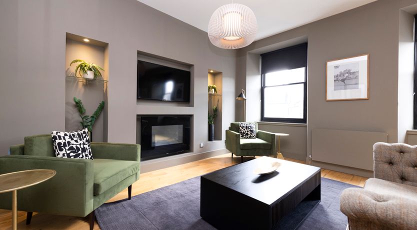 Photo of Vesper Violet