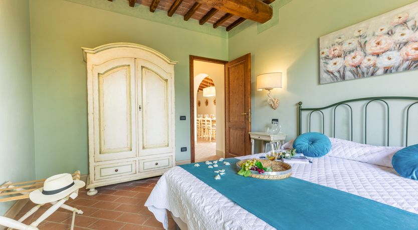 Photo of Pisan Stone