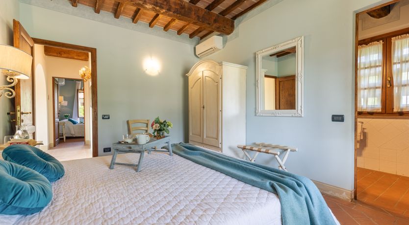 Photo of Pisan Stone