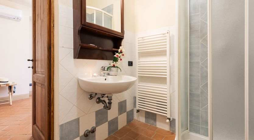 Photo of Pisan Stone