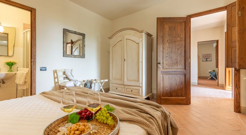 Photo of Pisan Stone