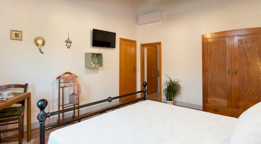 Photo of Rosemary & Oak