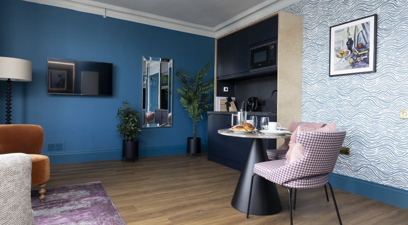 Photo of Contemporary Castle Street