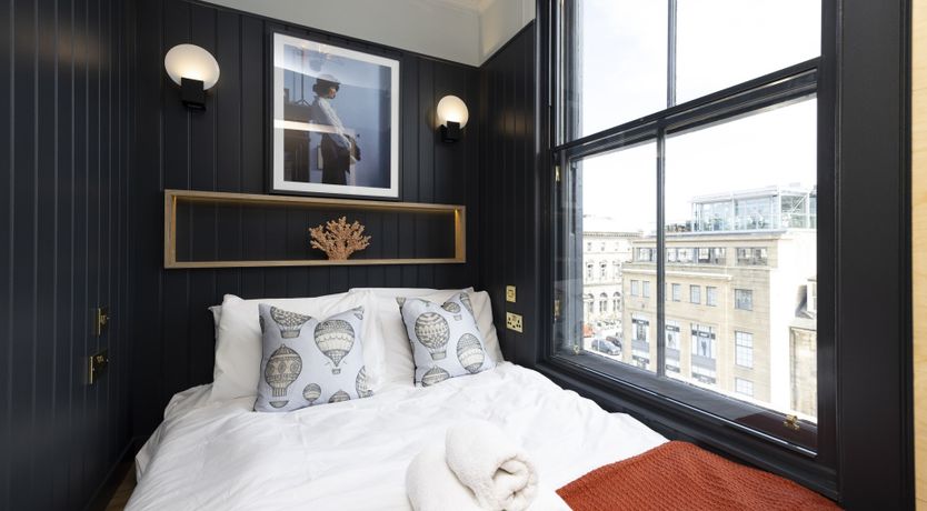 Photo of Contemporary Castle Street