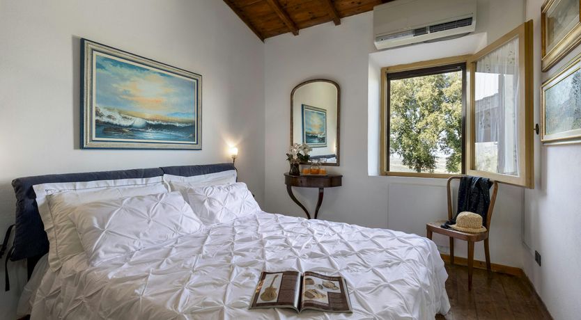 Photo of Elsa's Outlook