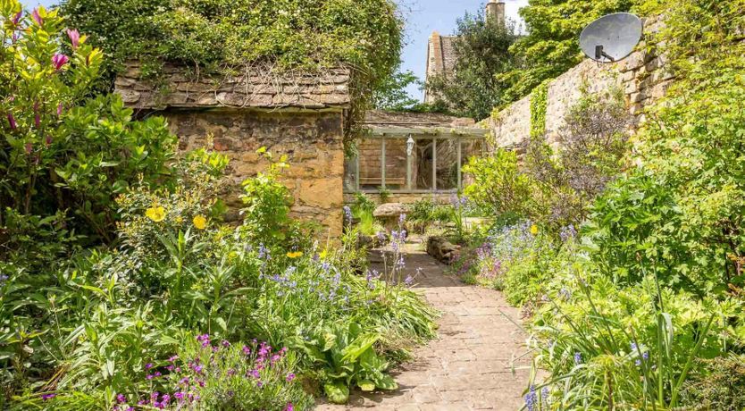 Photo of Honey & Oak